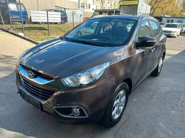 2.0 Style 2WD*Aut*Leder*Navi*R-Cam*AHK*Top*
