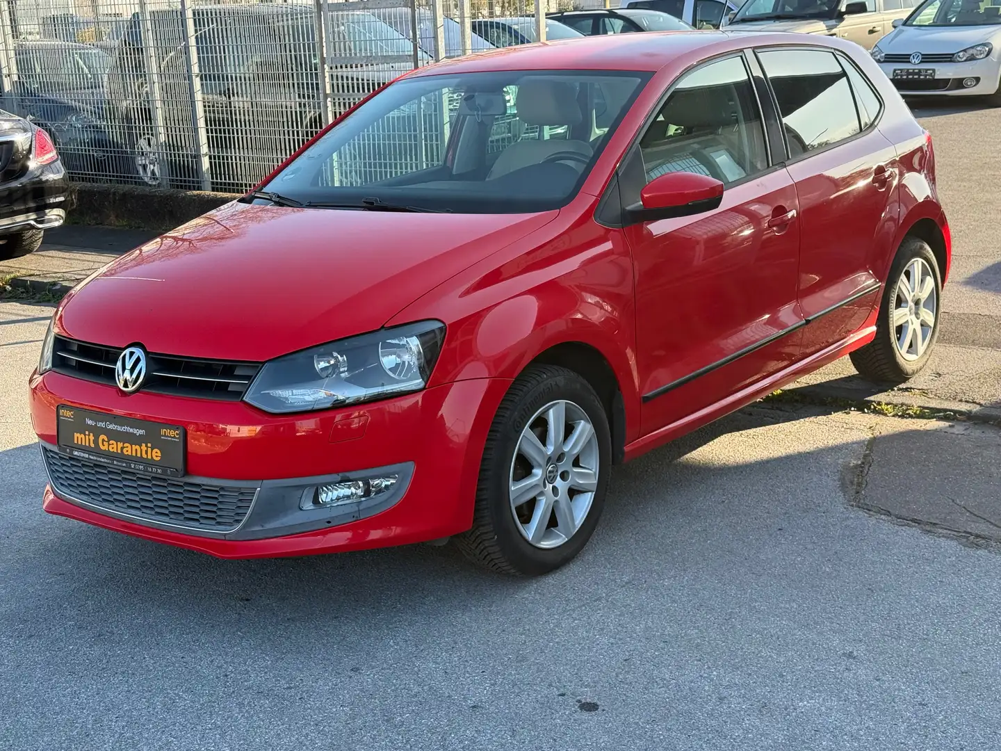 Volkswagen Polo Highline 1.4 L 86 PS Scheckheft gepflegt Rot - 1