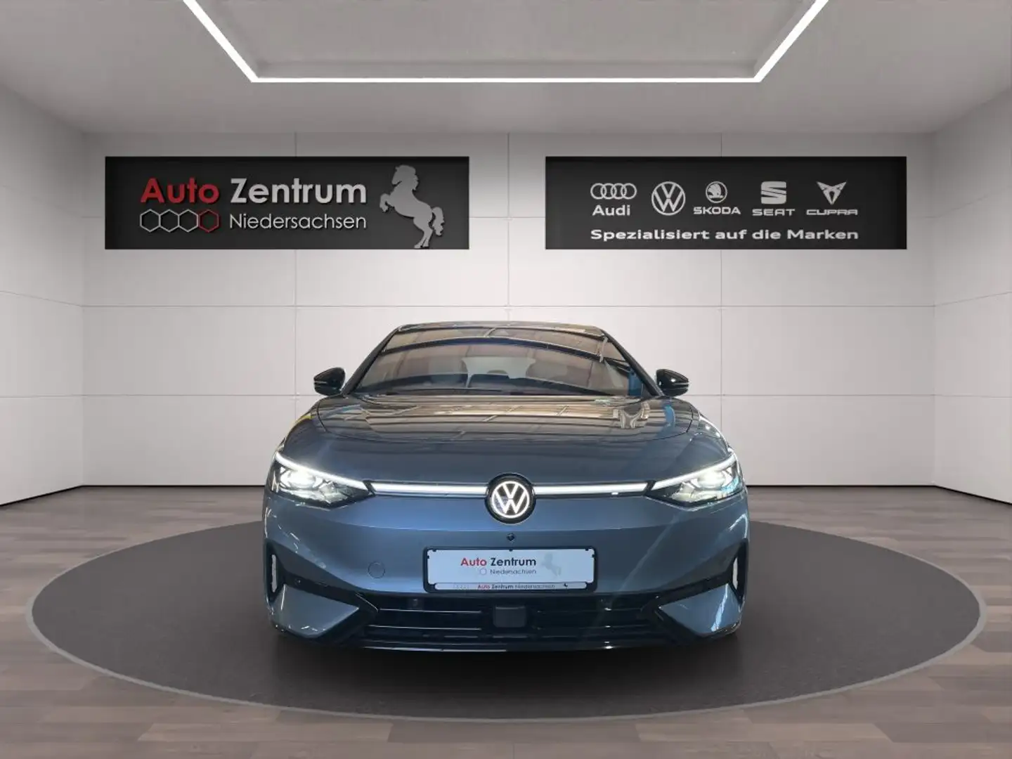 Volkswagen ID.7 Pro 210kw Wärmepumpe HarmanKard Matrix*AHK*360°DCC Bleu - 2