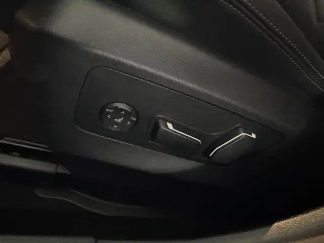 BMW 5 Series view 12