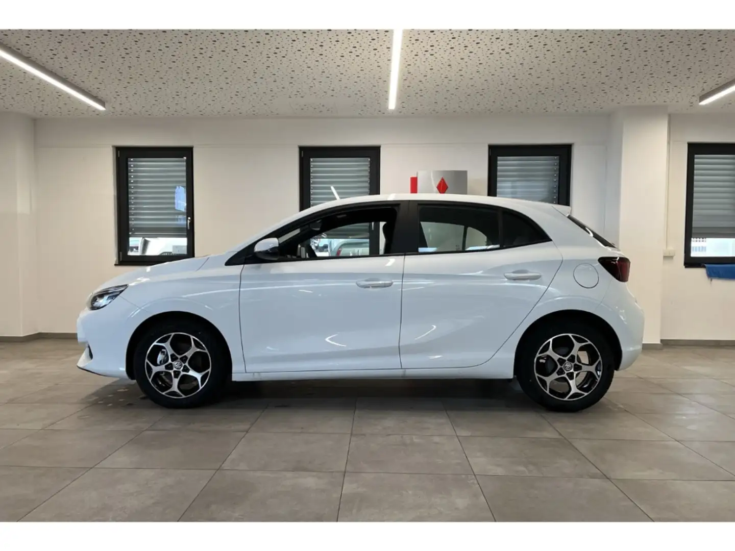 MG MG3 1.5 Comfort LED PDC Rückfahrkamera Navi Klima Weiß - 2