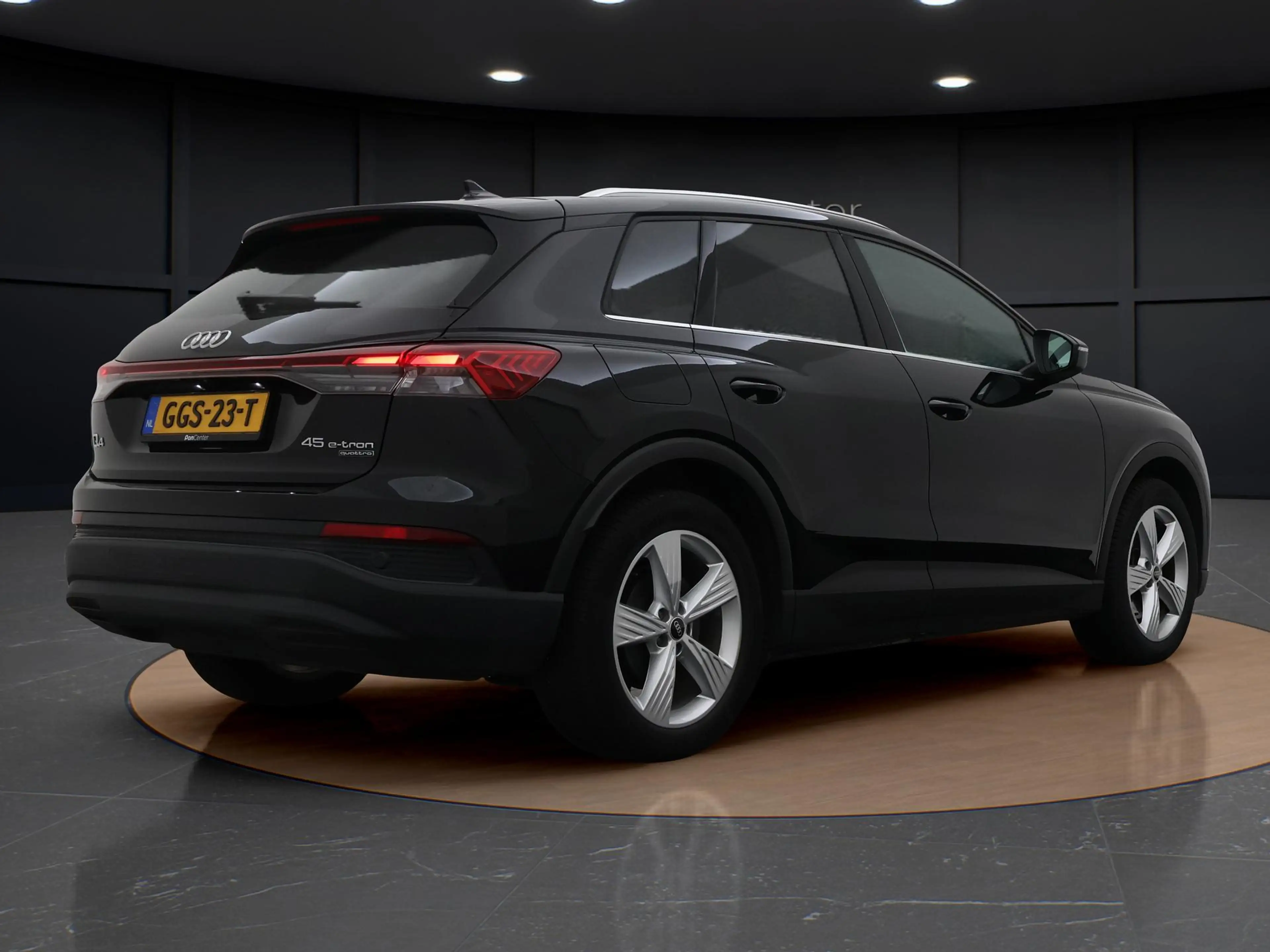 Audi Q4 e-tron 45 quattro 82 kWh | Navigatie | Stoelverwarming | — photo 5