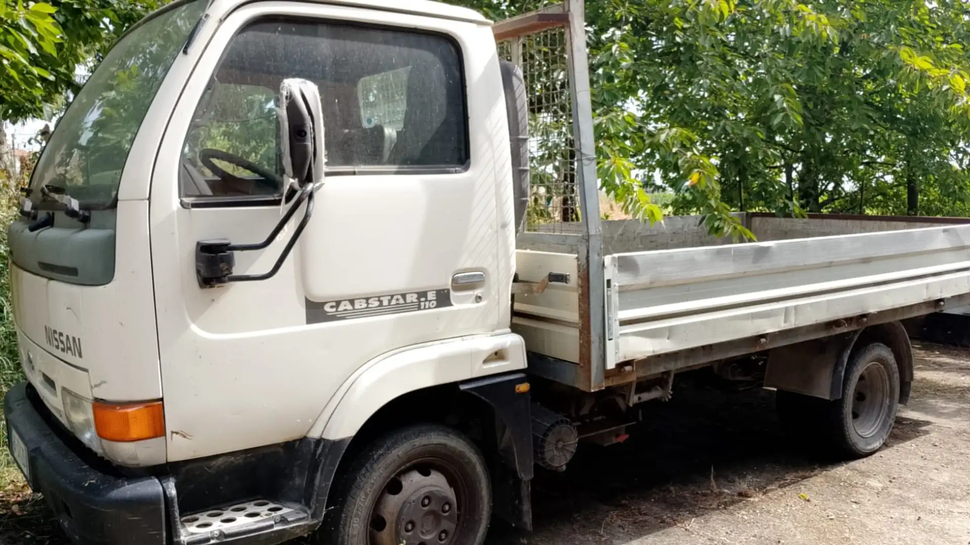 Nissan Cabstar nissan cabstar - 2