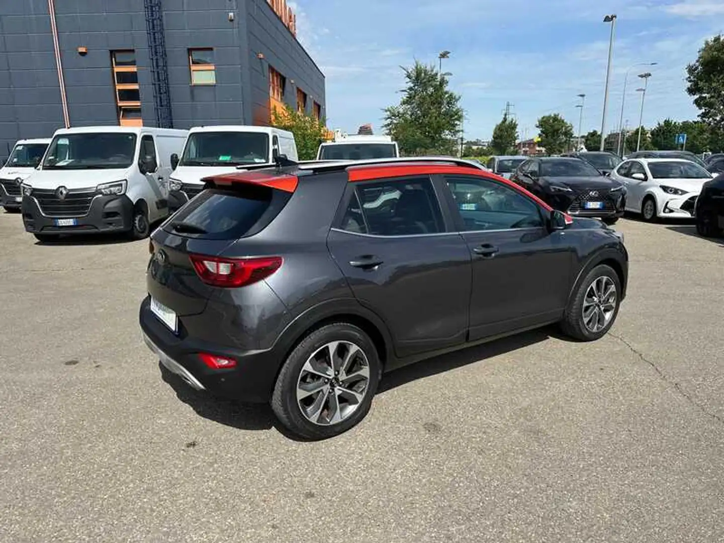 Kia Stonic 1.4 mpi 97 CV eco Energy GPL Grigio - 2