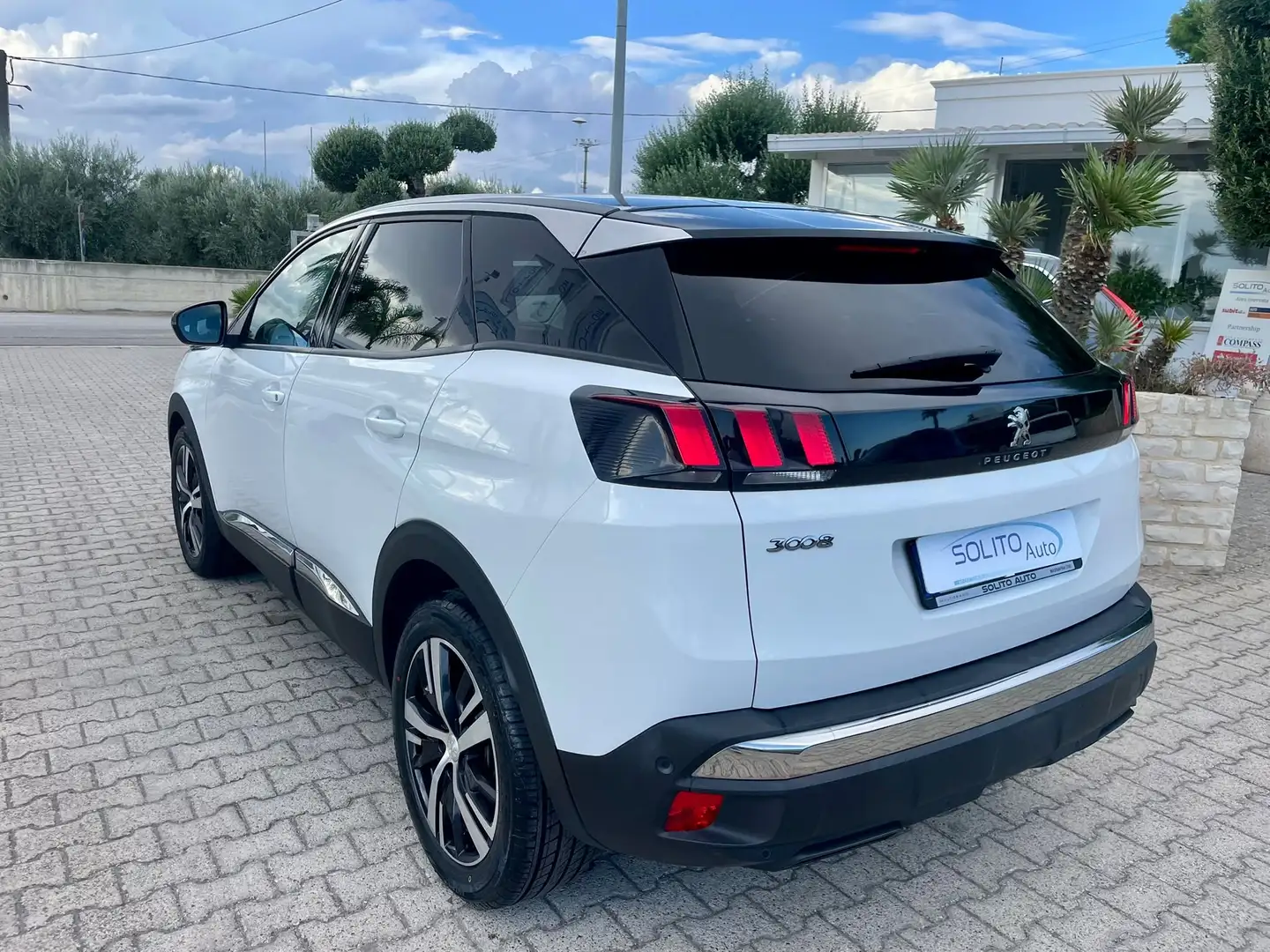 Peugeot 3008 1.5 bluehdi Allure Wit - 2