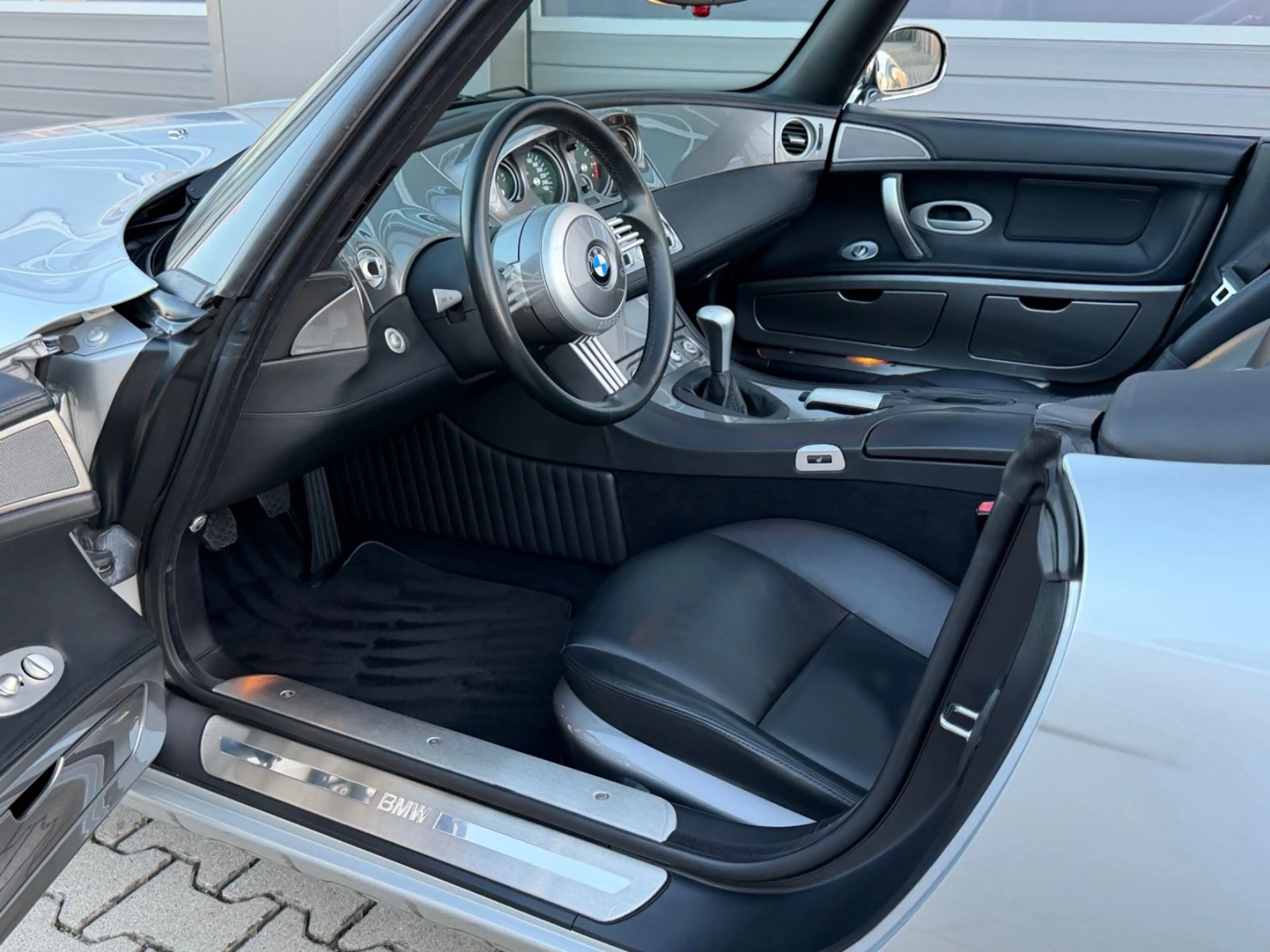 BMW Z8 Deutsches Fahrzeug 2.Hand BMW Scheckheft Perf — photo 23
