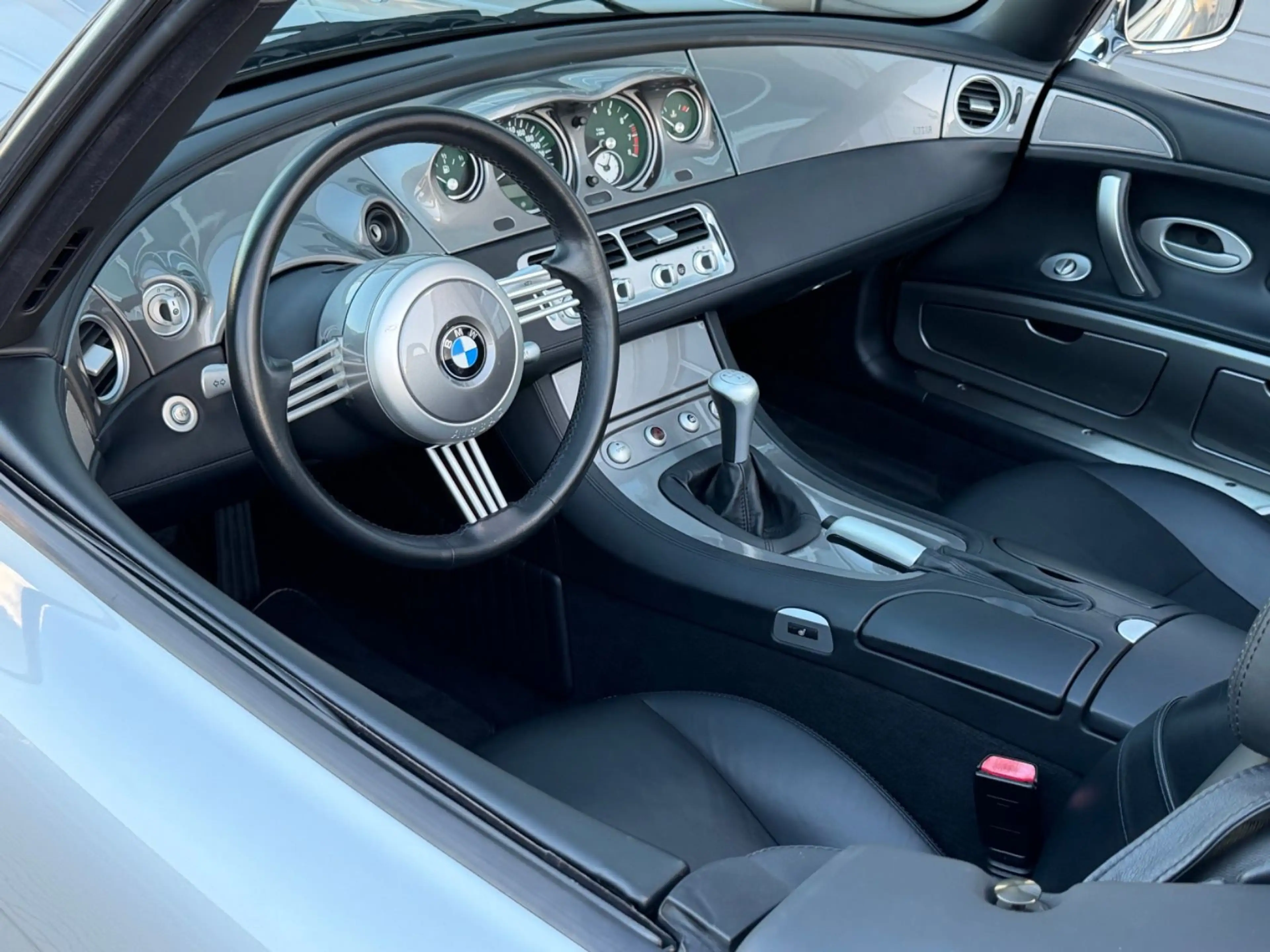 BMW Z8 Deutsches Fahrzeug 2.Hand BMW Scheckheft Perf — photo 27