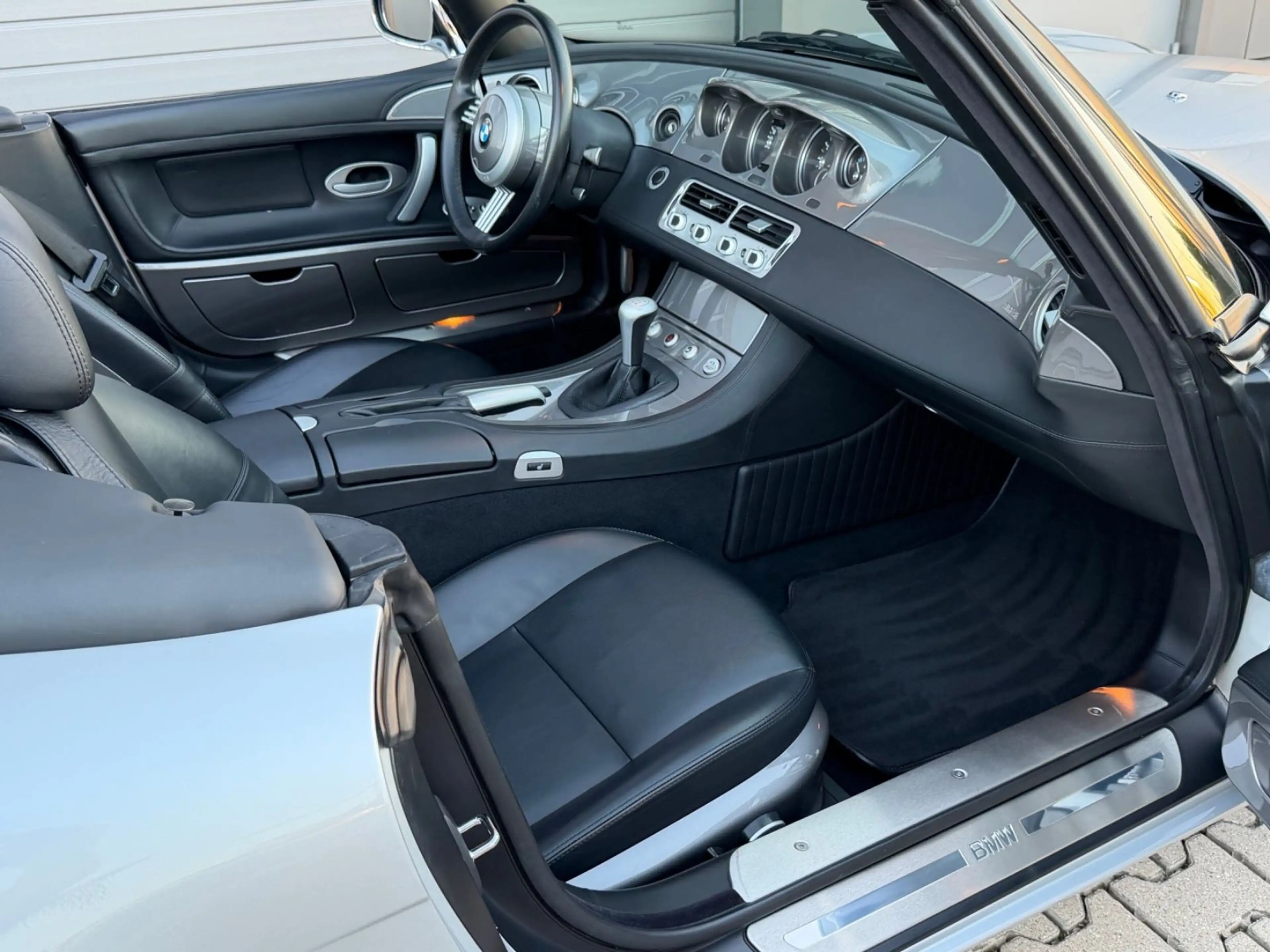 BMW Z8 Deutsches Fahrzeug 2.Hand BMW Scheckheft Perf — photo 34