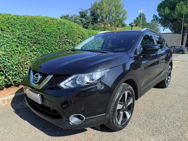 Nissan Qashqai view 2