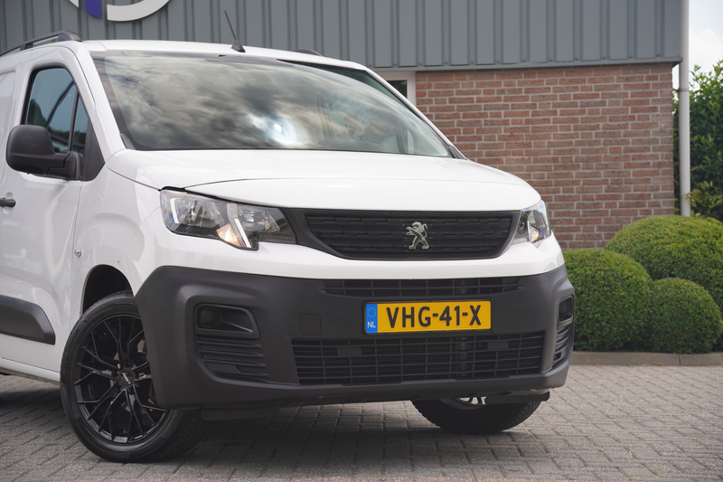 Peugeot Partner 1.2 Benzine, AIRCO, BTW-BPM-VRIJ / MARGE, TREKHAAK — photo 10