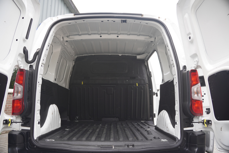 Peugeot Partner 1.2 Benzine, AIRCO, BTW-BPM-VRIJ / MARGE, TREKHAAK — photo 12