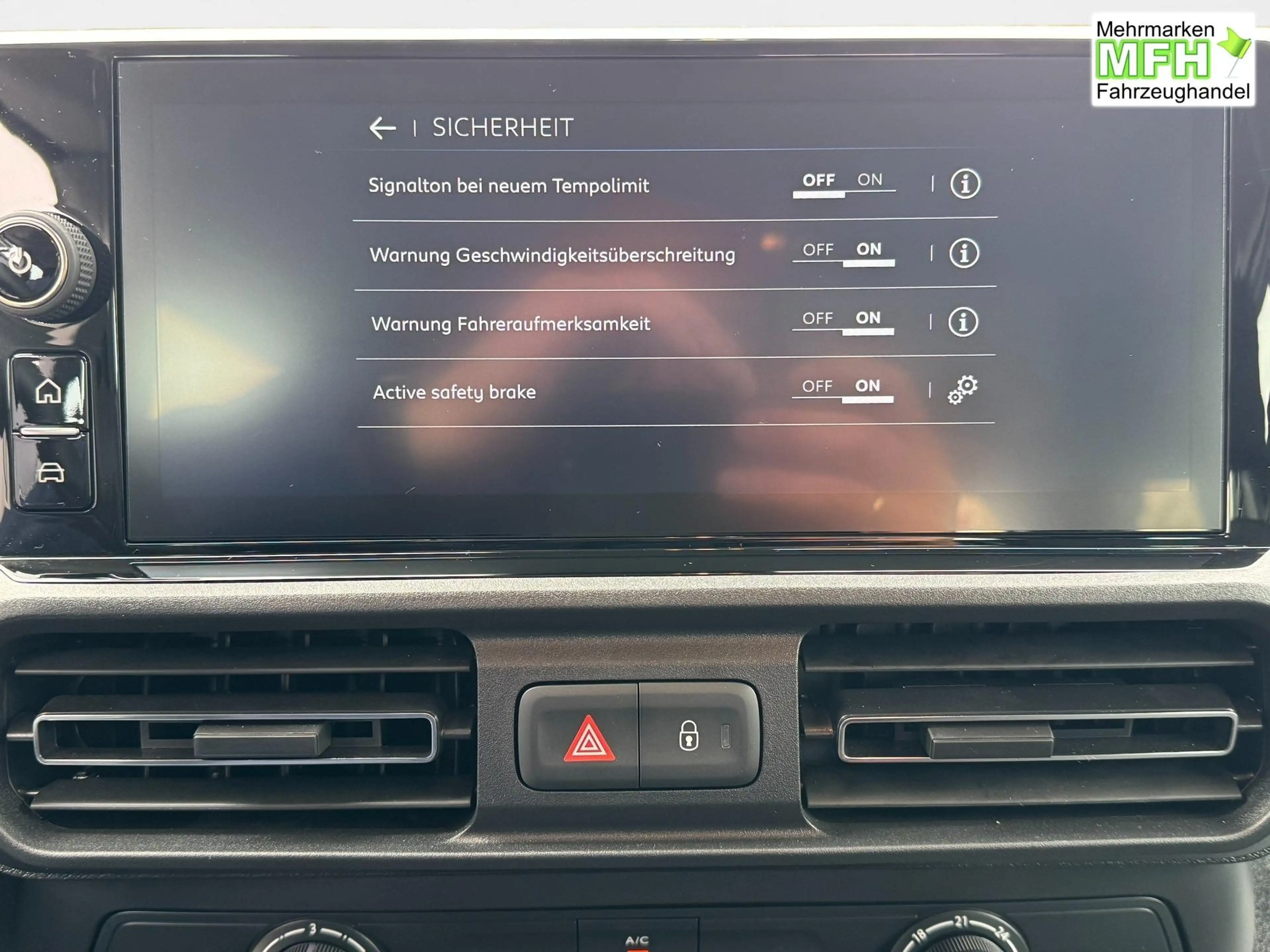 Toyota Proace City Verso 1,5 D-4D L2 Business 7 Sitzer Klima Einpa... — photo 15