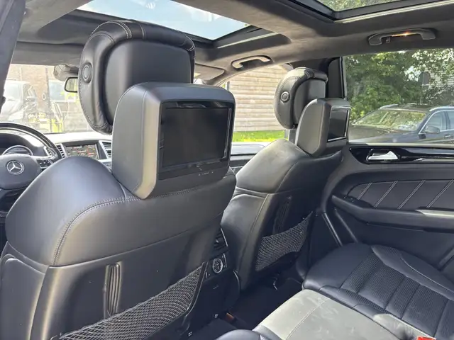 Mercedes-Benz M-Class view 13
