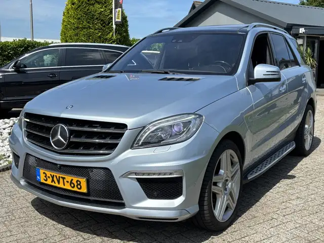 2013 Mercedes-Benz M-Class in Grey for sale