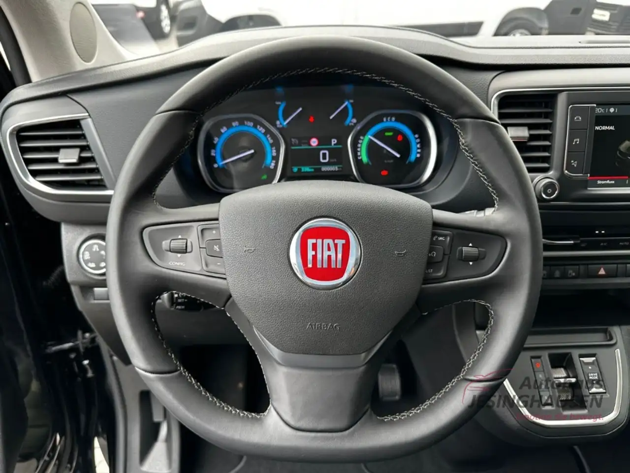 Fiat Ulysse E- L3 75kwh 8Sitz CarPlay Navi RF-Kamera Massage X 10