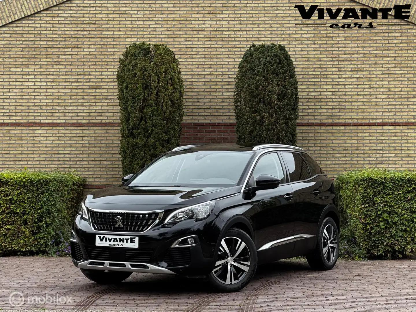 Peugeot 3008 1.2 PureTech Allure AUT.*NW-DB-Riem*Pano*CarPlay*3 Noir - 1