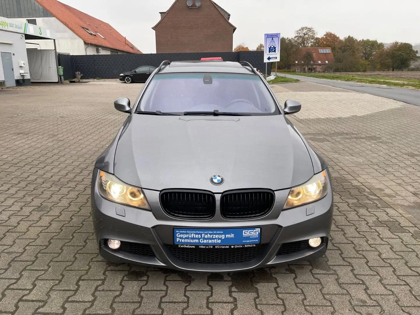 BMW 320 3 Touring 320d Grau - 2