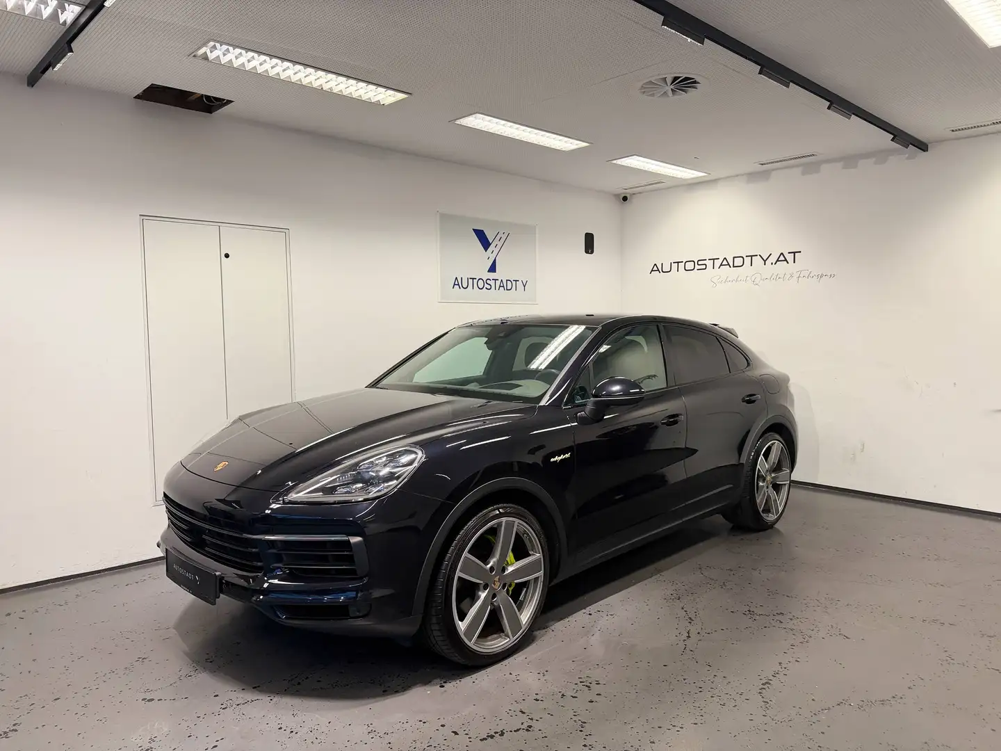 Porsche Cayenne E-Hybrid Coupe * Erstbesitz* Pano * Luft * HuD* 22" Schwarz - 1