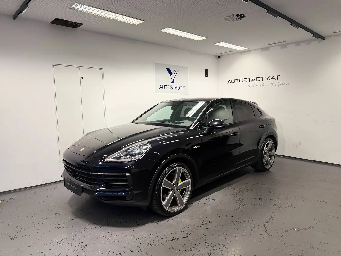 Porsche Cayenne E-Hybrid Coupe * Erstbesitz* Pano * Luft * HuD* 22" Schwarz - 2