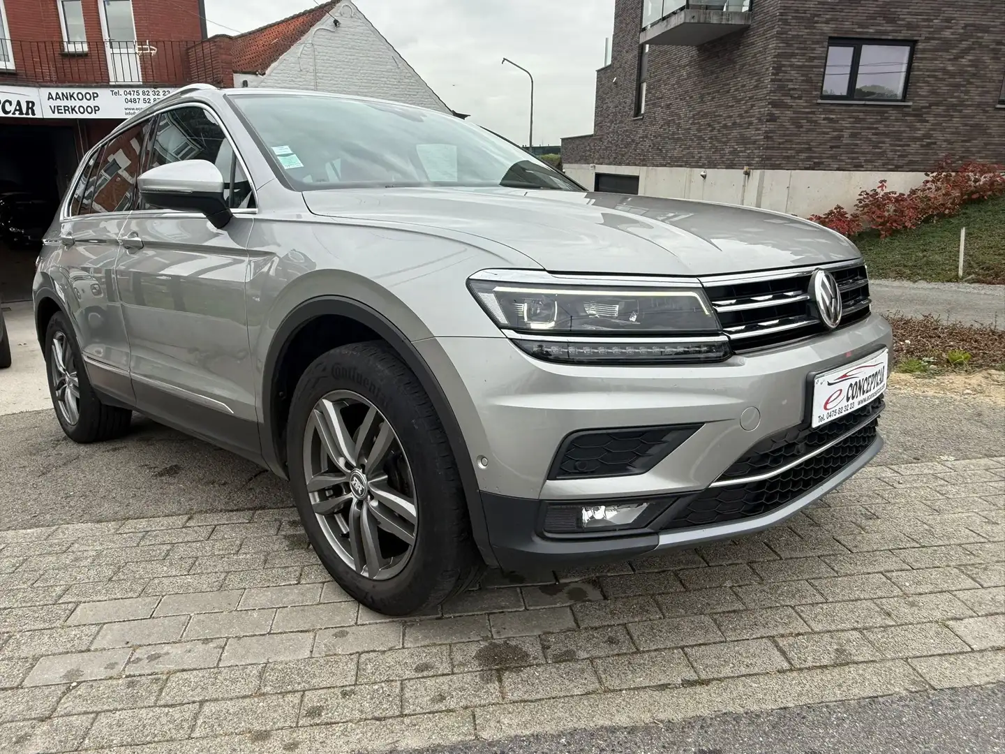 Volkswagen Tiguan Tiguan 1.5 TSI ACT Highline OPF DSG Gris - 2