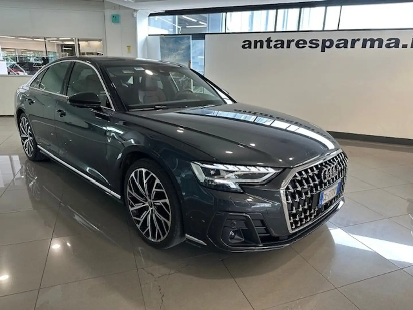 Audi A8 IV 2022 60 3.0 tfsi e quattro tiptronic Gris - 1
