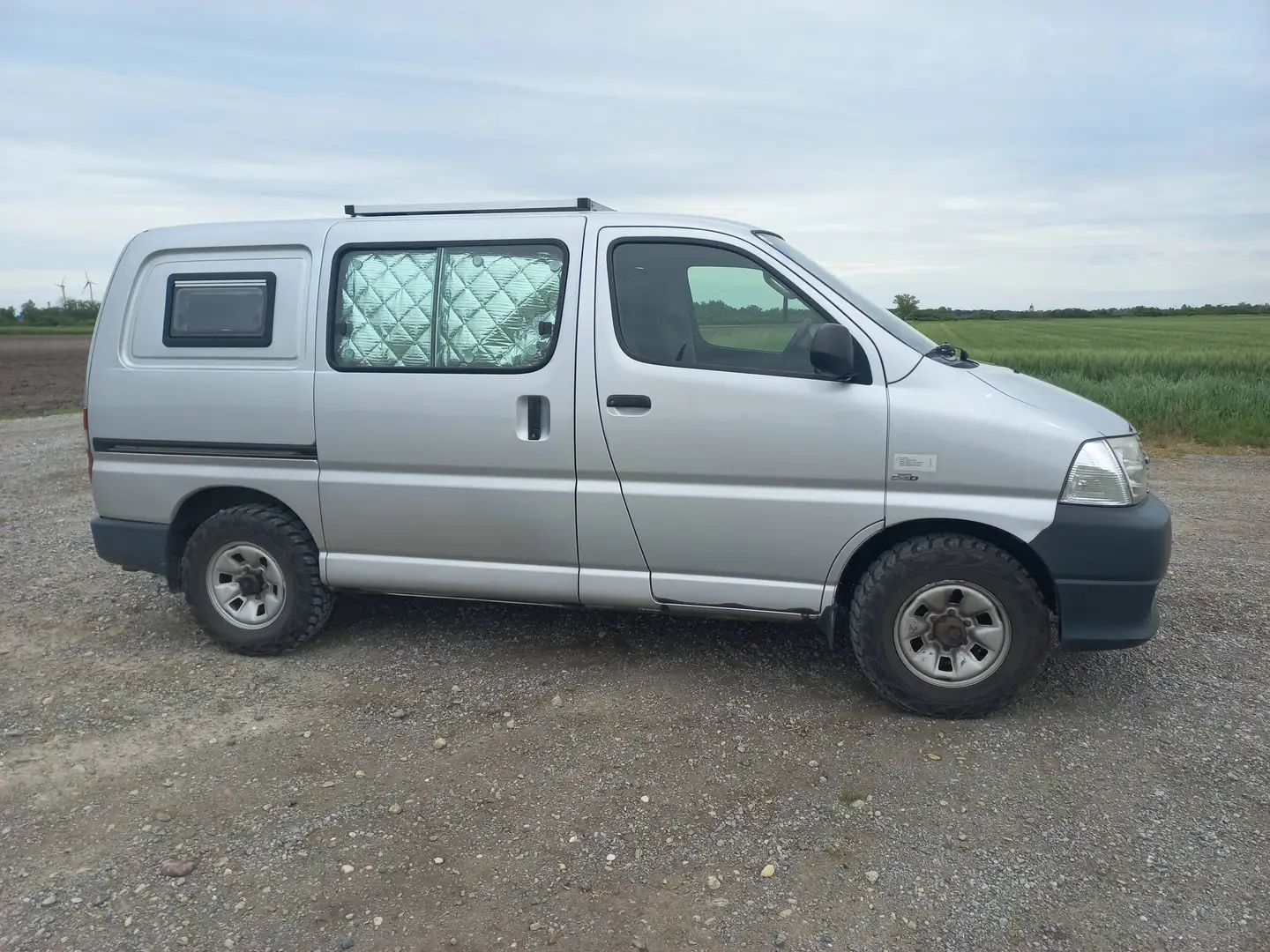 Toyota Hiace Hiace 2,5 D-4D 120 kurz Grau - 1