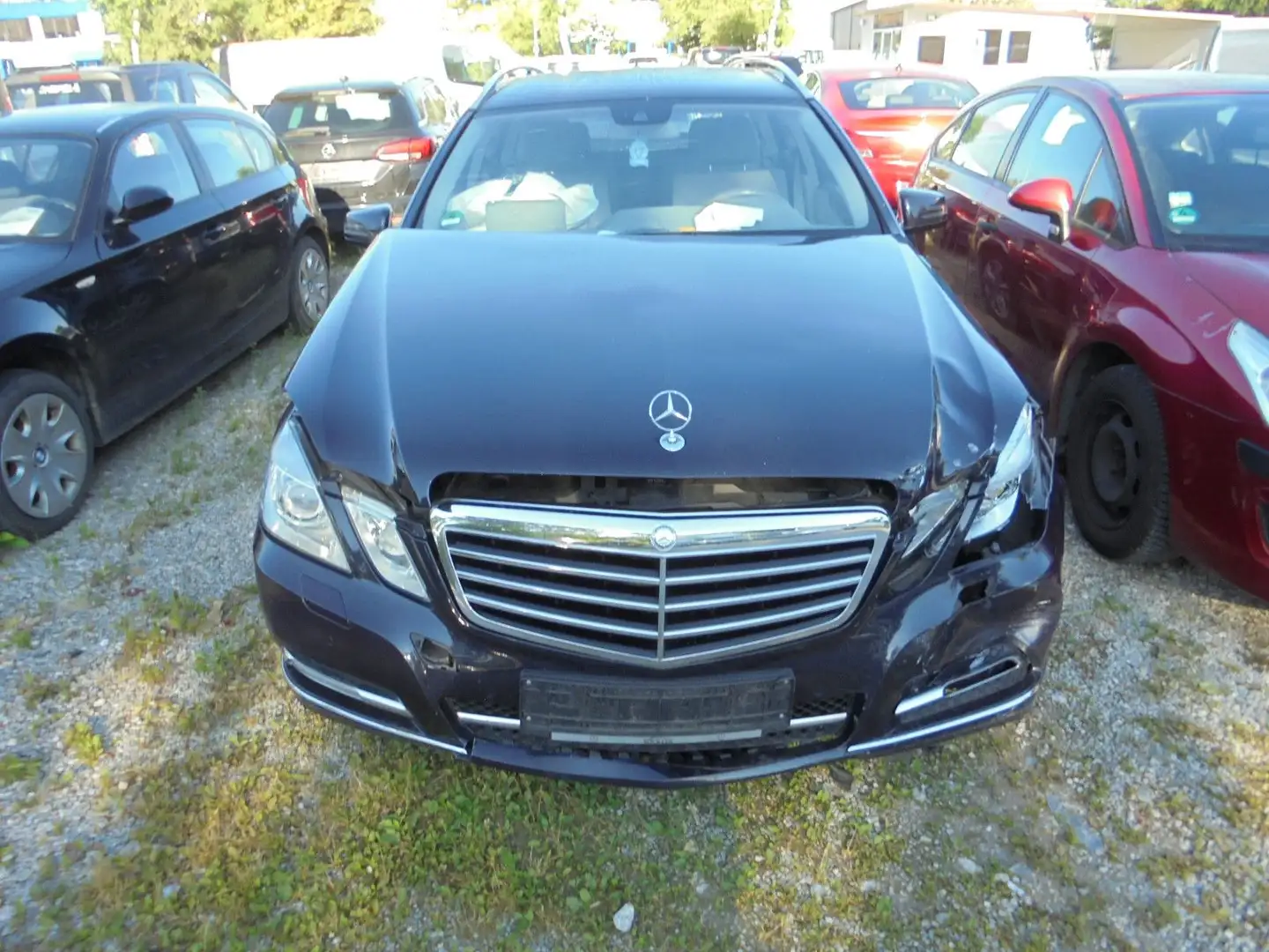 Mercedes-Benz E 300 E300 CDI Aut. T-Modell BlueEfficiency Elegance Albastru - 2