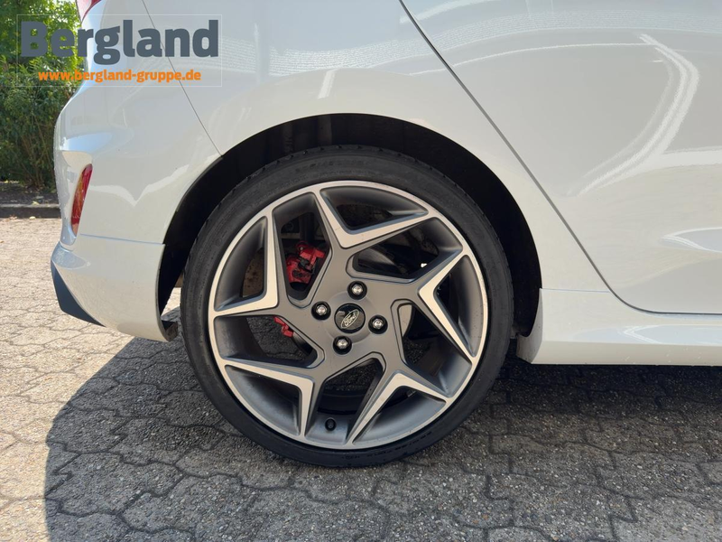 Ford Fiesta ST *Leder-Exklusiv *8-fach bereift — photo 9