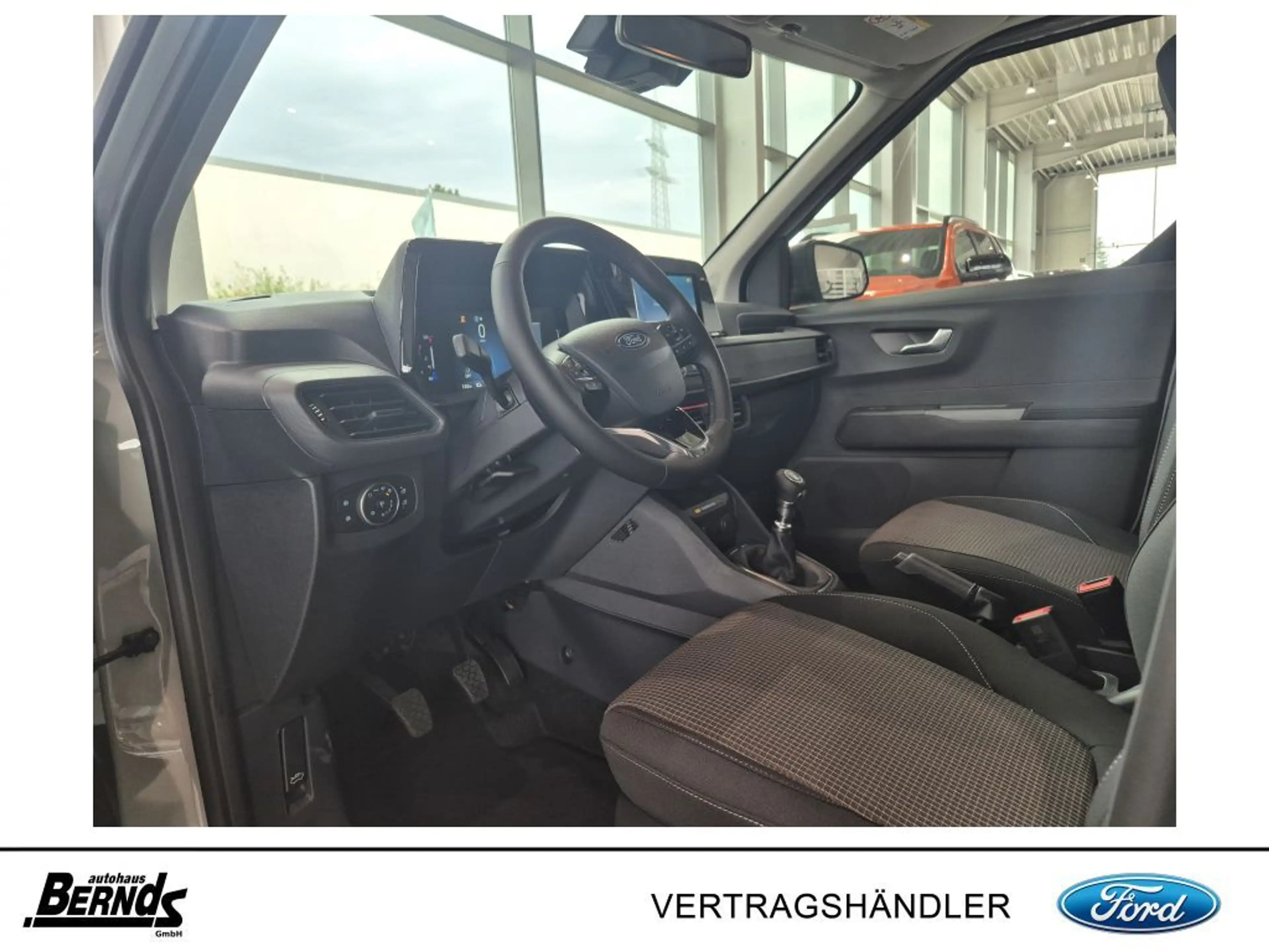 Ford Tourneo Courier 1.0 EcoBoost TREND KLIMA WINTERP. — photo 13