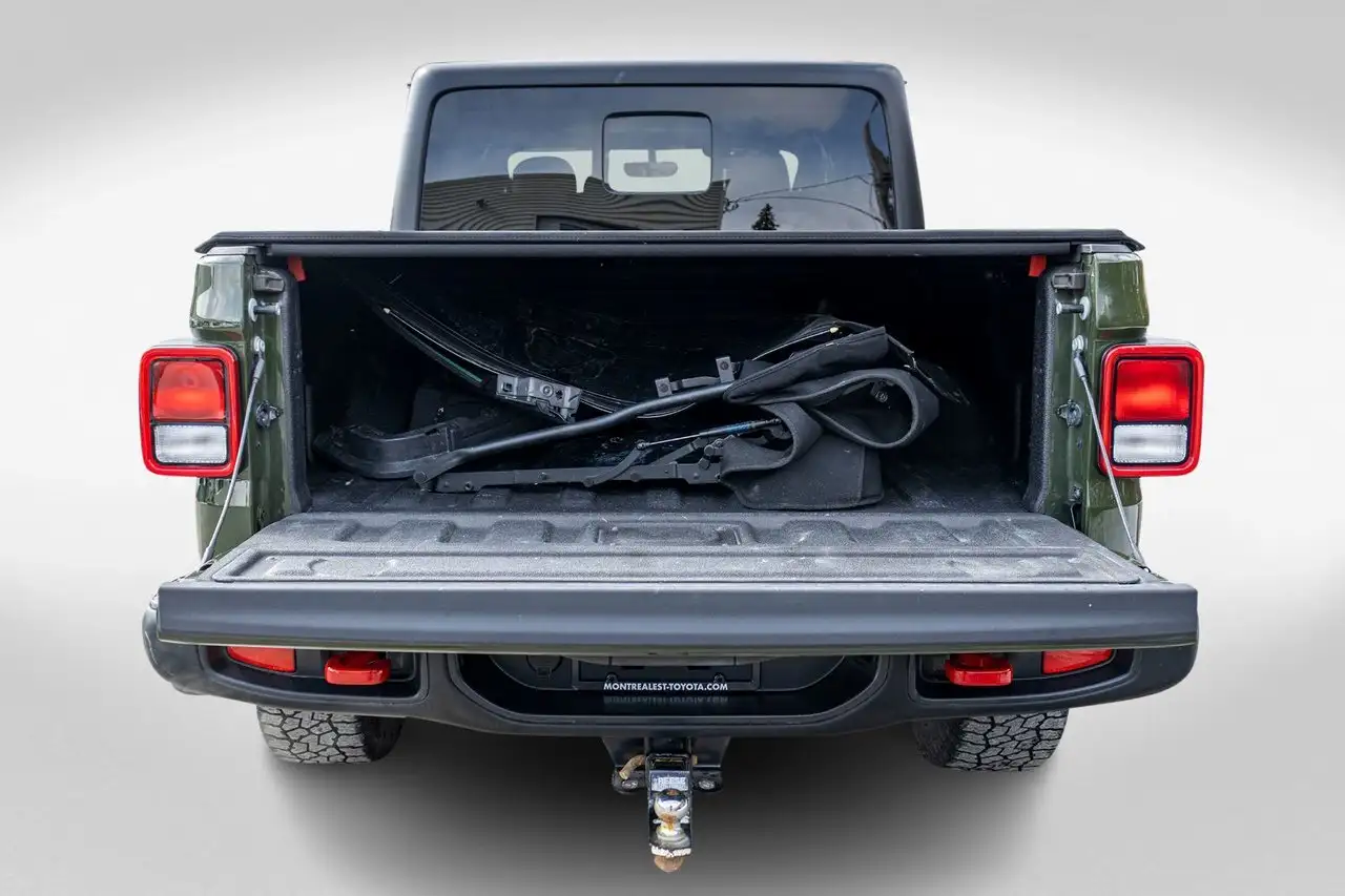 Jeep Gladiator photo Jeep Gladiator