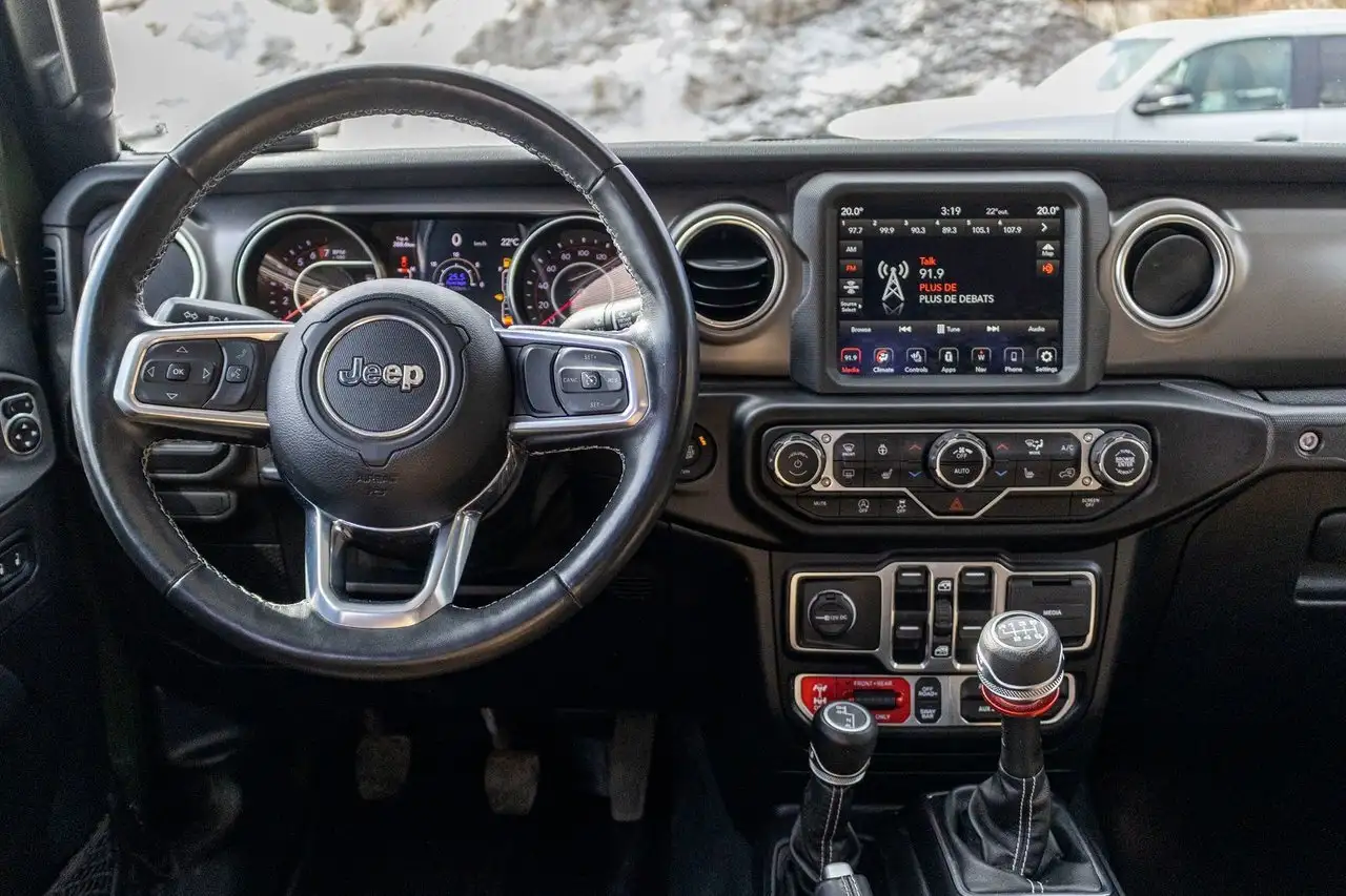 Jeep Gladiator photo Jeep Gladiator