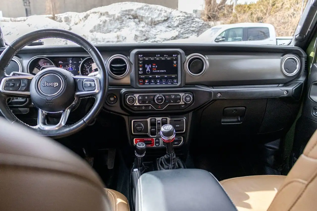 Jeep Gladiator photo Jeep Gladiator