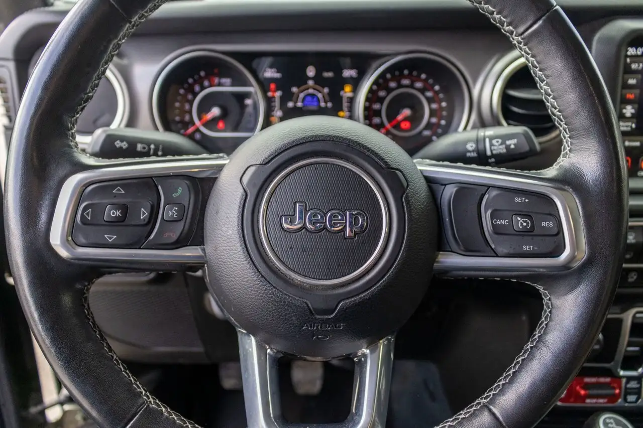 Jeep Gladiator photo Jeep Gladiator