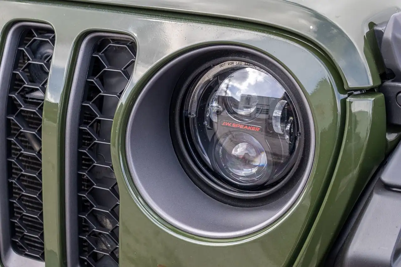 Jeep Gladiator photo Jeep Gladiator
