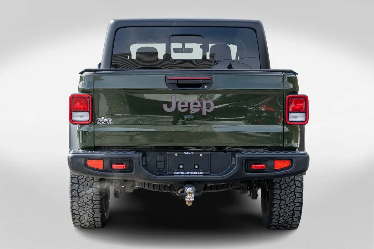 Jeep Gladiator photo Jeep Gladiator