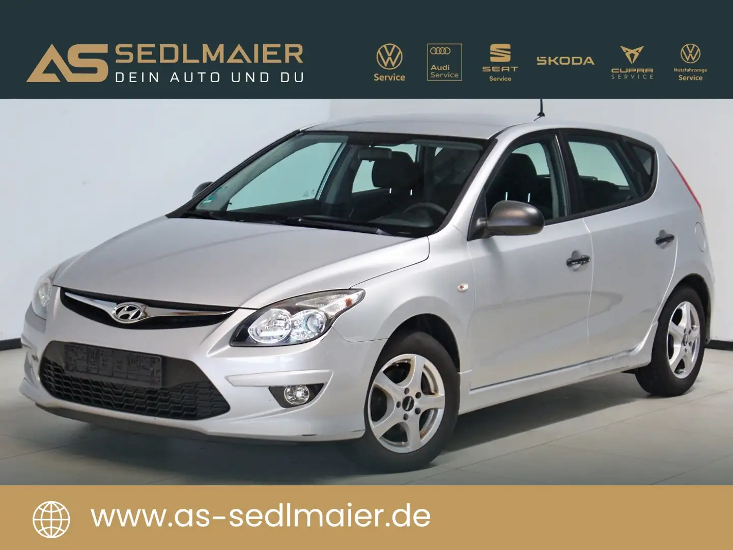 Hyundai i30 1.4 Edition+ SCHECKHEFT|TÜV12/26|Klima|ISOFIX Silber - 1