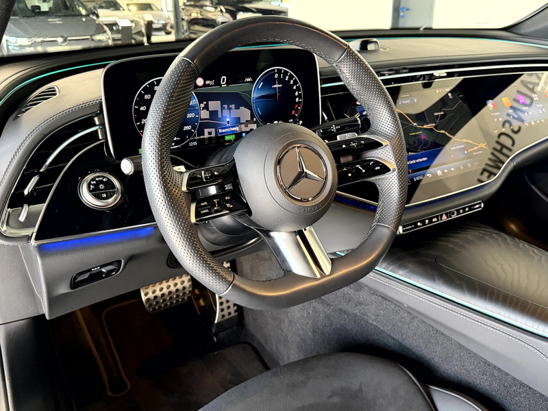 Mercedes-Benz E 300 e AMG Line*Superscreen*4DBurmester*Night* — photo 14