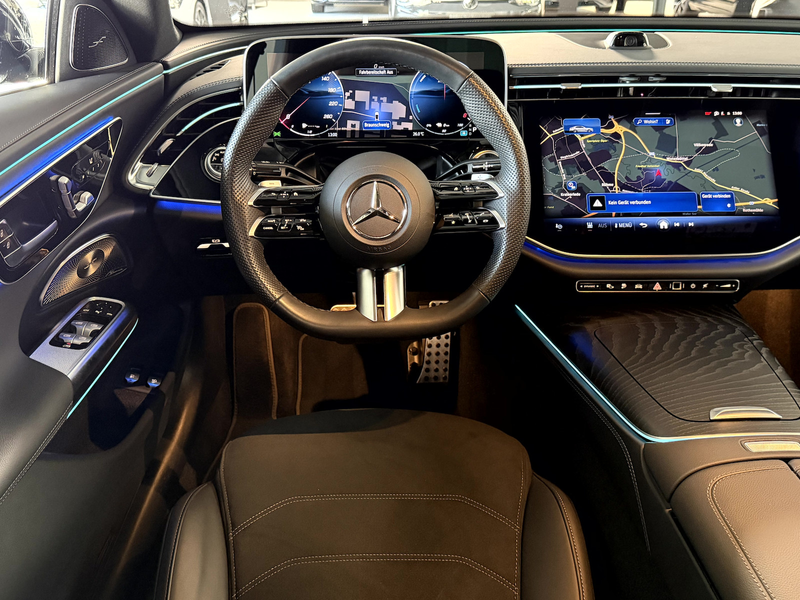 Mercedes-Benz E 300 e AMG Line*Superscreen*4DBurmester*Night* — photo 13