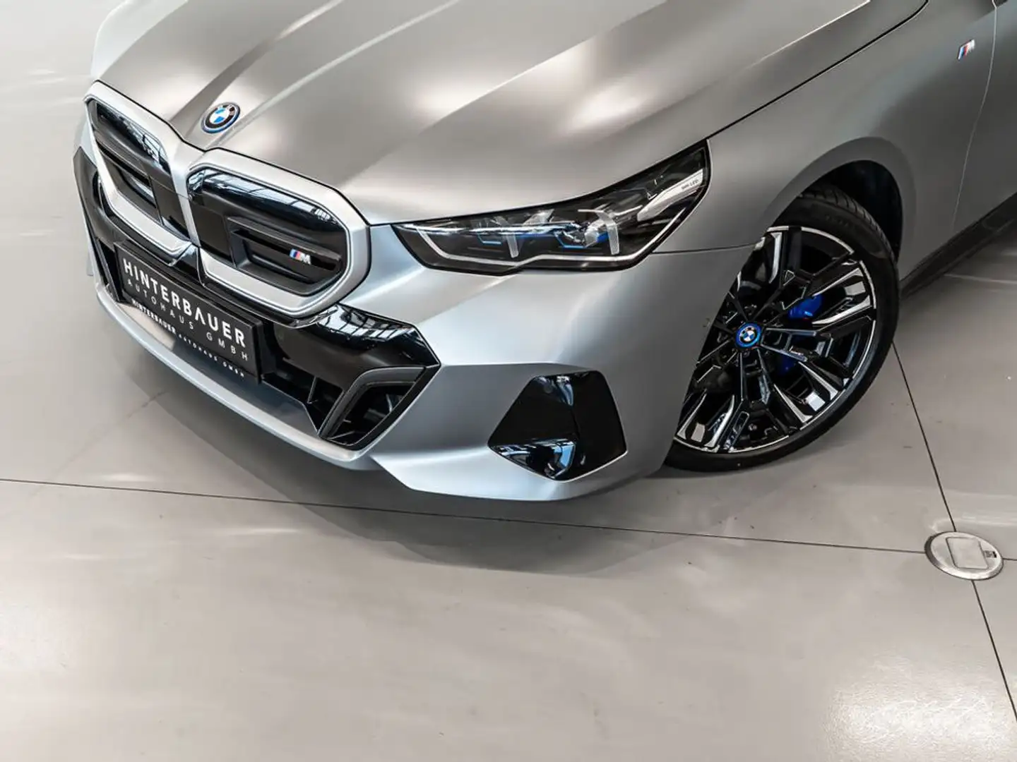 BMW i5 M60 xDrive*PANO*BW*HEAD-UP*LED*ICONIC-GLOW* Grau - 2