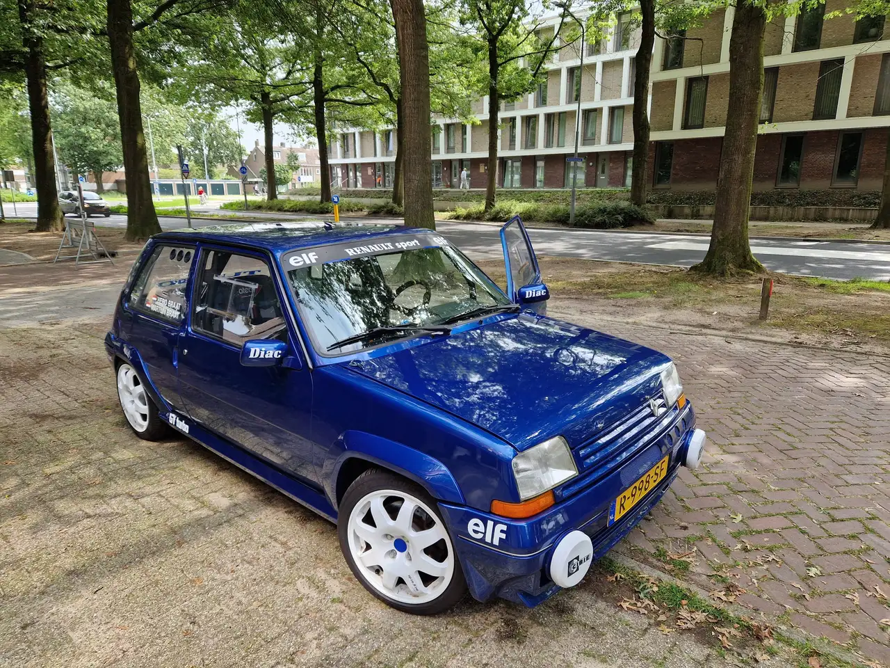 Renault R 5 GT Turbo, foto 2
