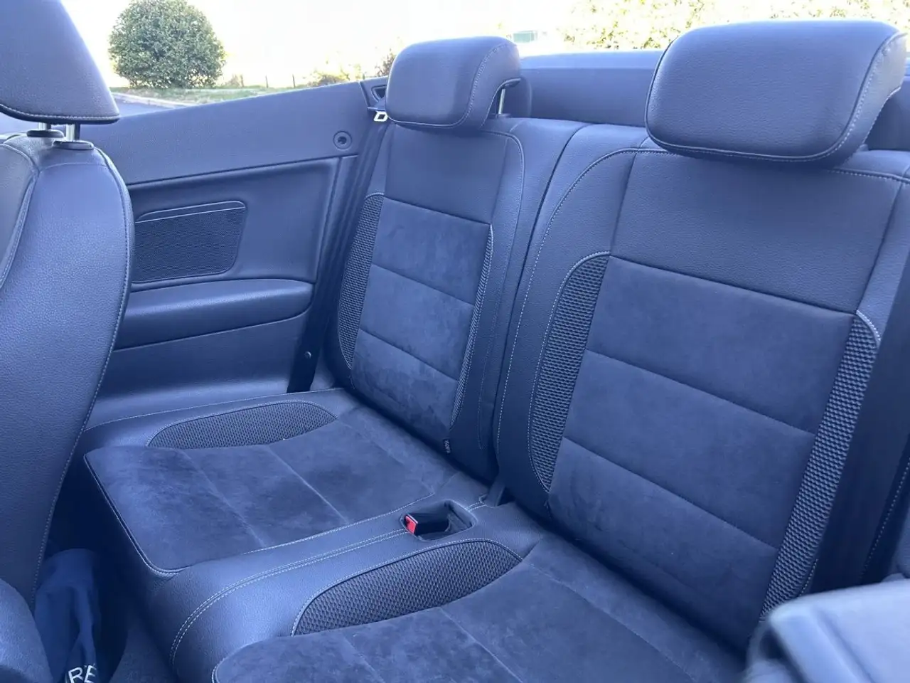Volkswagen Golf Cabriolet — photo 14