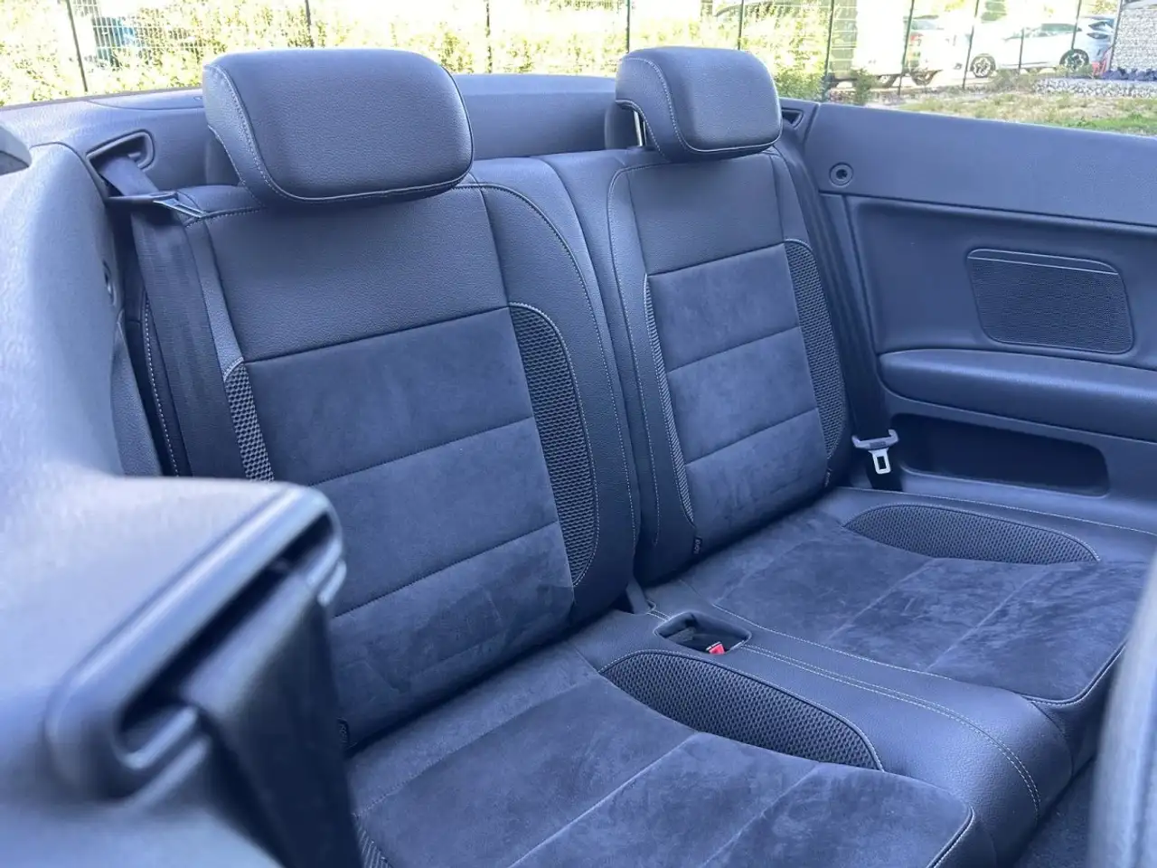 Volkswagen Golf Cabriolet — photo 15