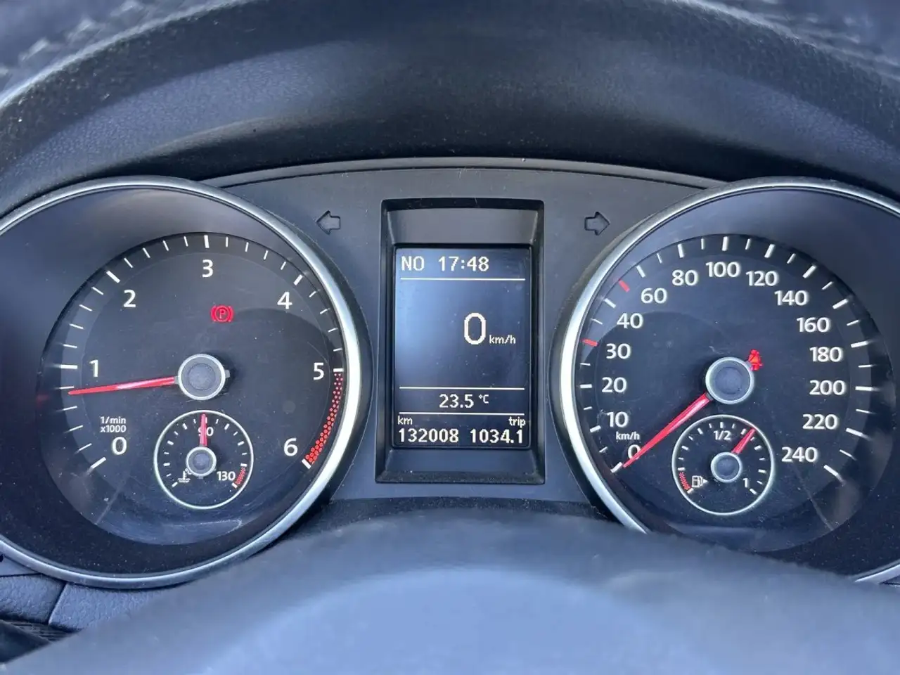 Volkswagen Golf Cabriolet — photo 28
