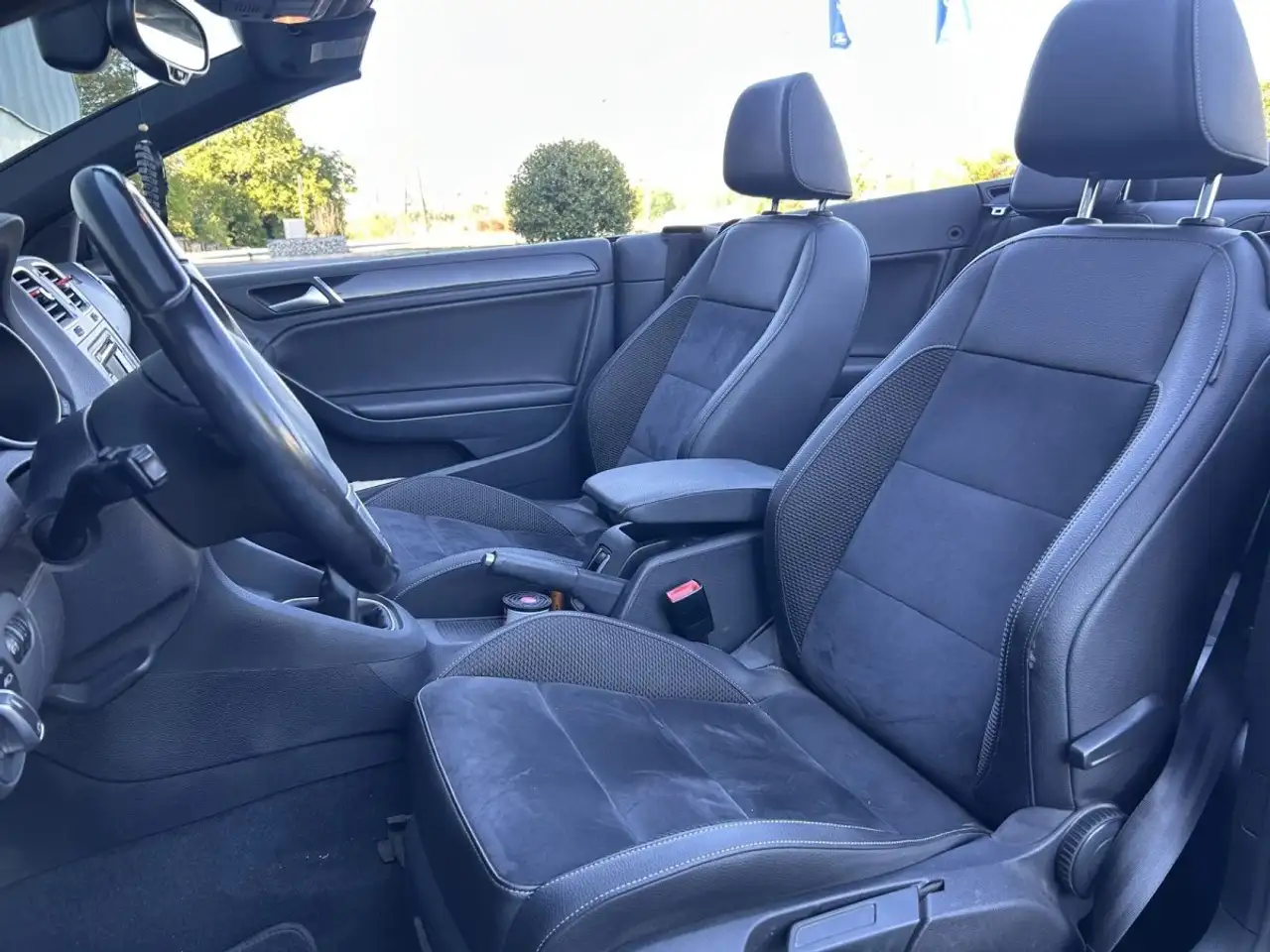 Volkswagen Golf Cabriolet — photo 13