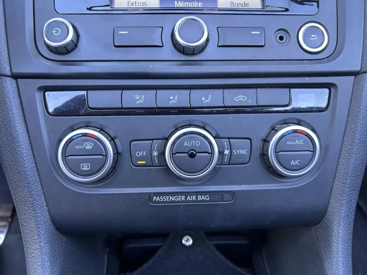 Volkswagen Golf Cabriolet — photo 22