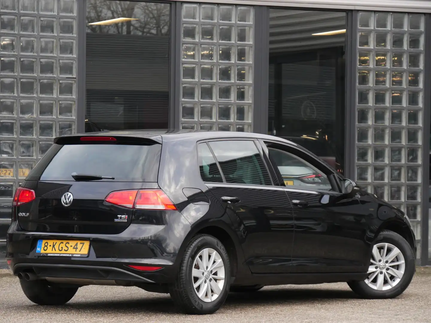 Volkswagen Golf 5D 1.4TSi COMFORTLINE/ WEGKL. TREKHAAK/ EERSTE EIG Schwarz - 2