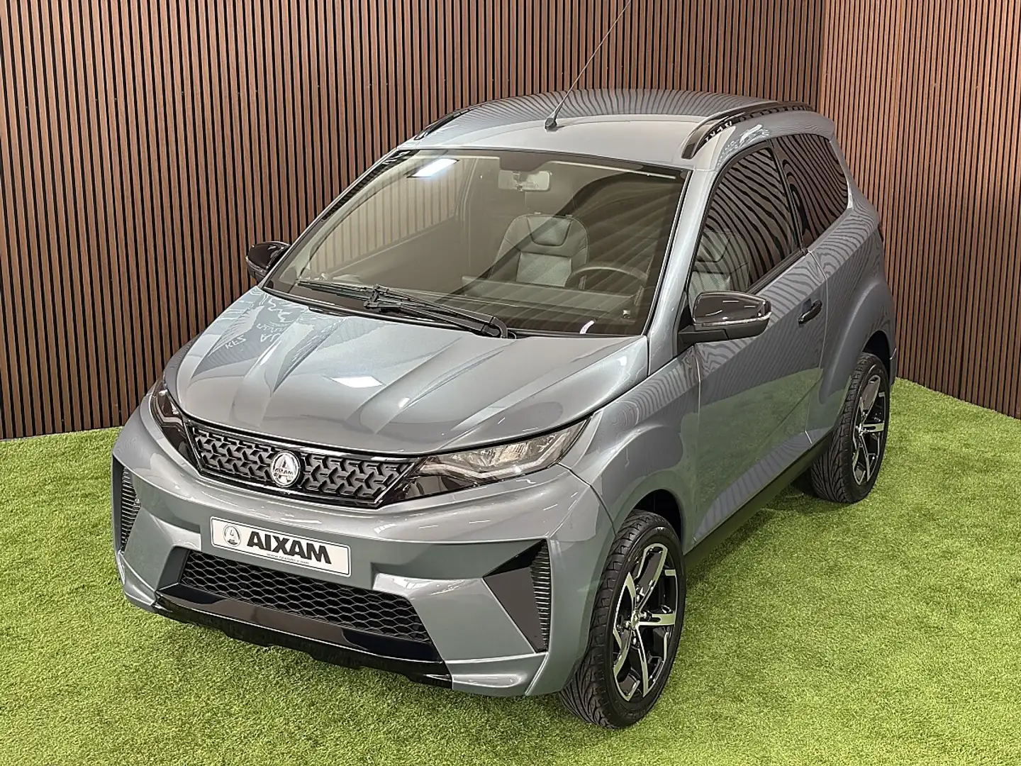 Aixam Crossover Elektro *NEUWAGEN* *FINANZIERUNG MGL* Grau - 2