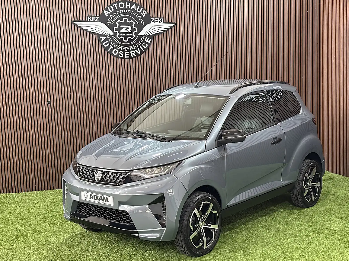 Aixam Crossover Elektro *NEUWAGEN* *FINANZIERUNG MGL* Grau - 1