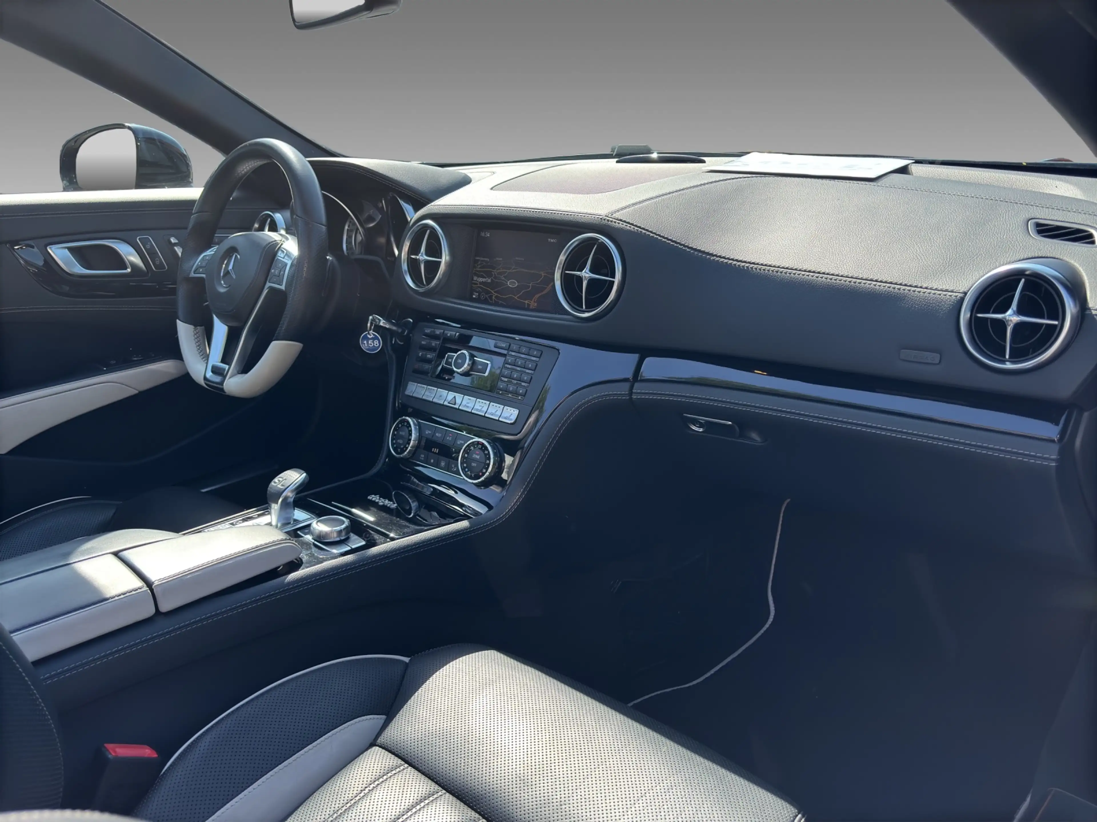 Mercedes-Benz SL 350 AMG 2 Look Edition Airscaf Pano Sitzklim — photo 15