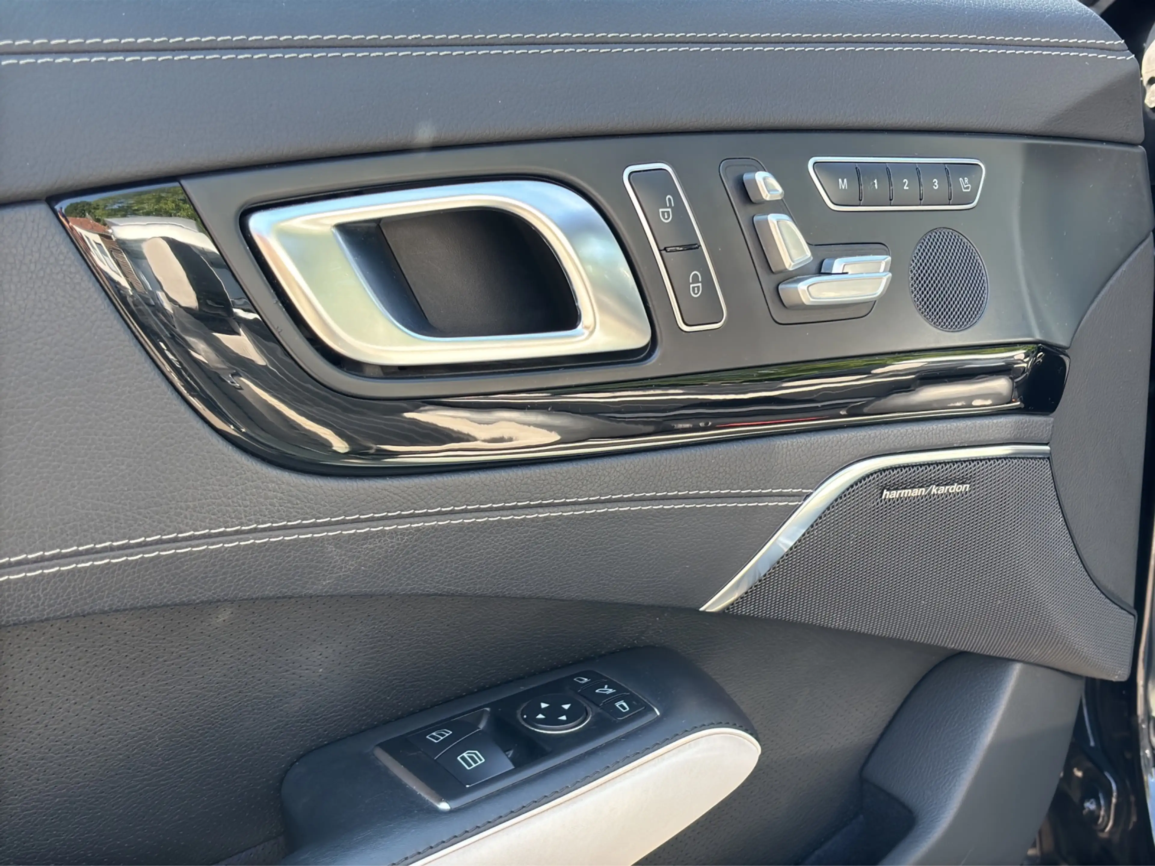 Mercedes-Benz SL 350 AMG 2 Look Edition Airscaf Pano Sitzklim — photo 10